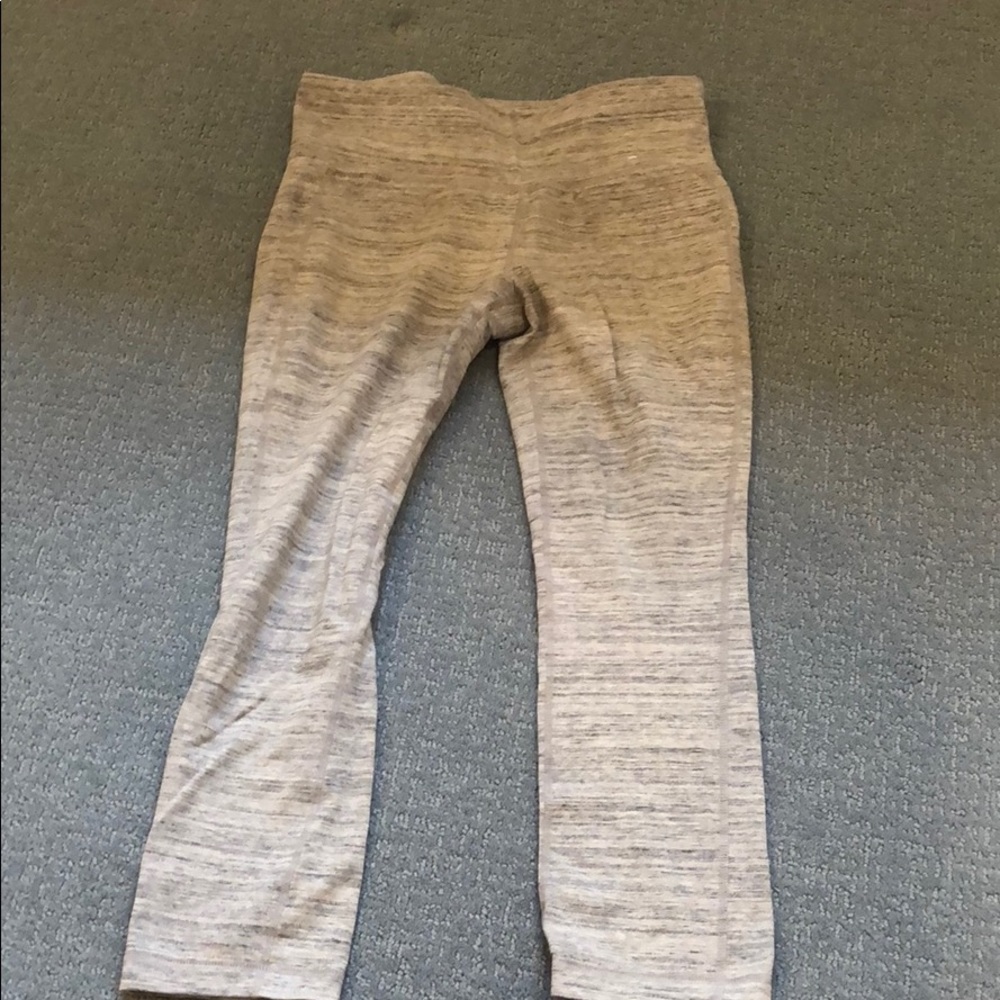 Gray Gap leggings